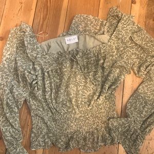 Pretty floral top